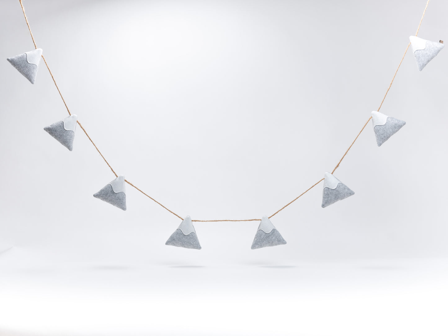 Little Mount Matterhorn // 3D Garland