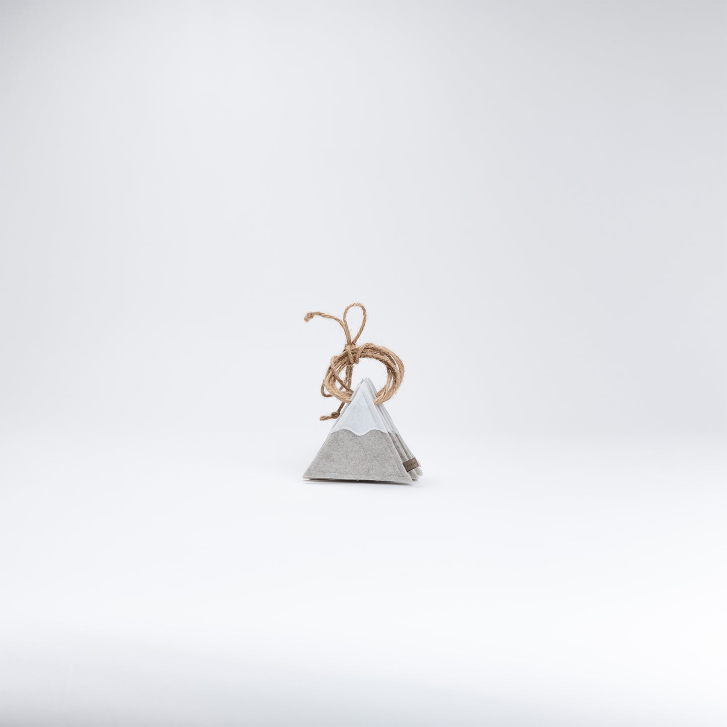 Little Mount Matterhorn // 2D Garland